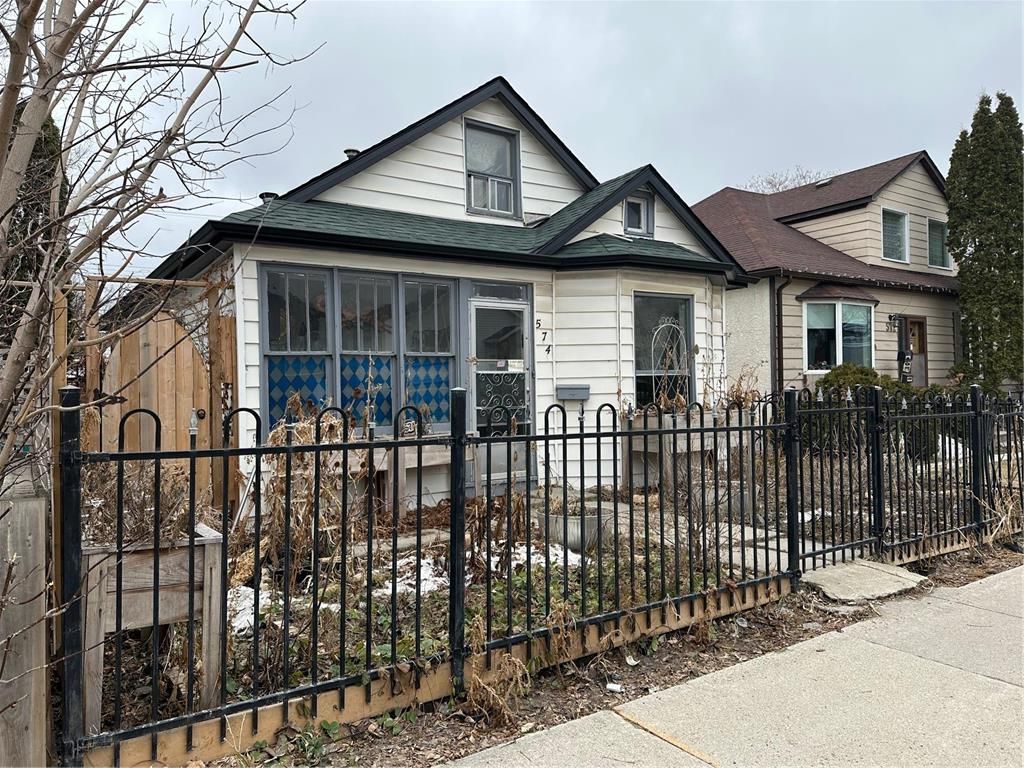 New property listed in East Elmwood, 3B